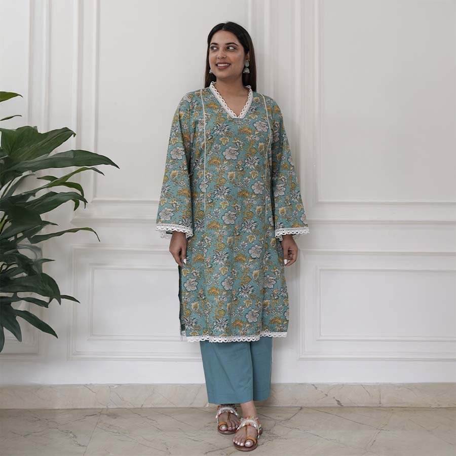 Ferozi Naz Kurti